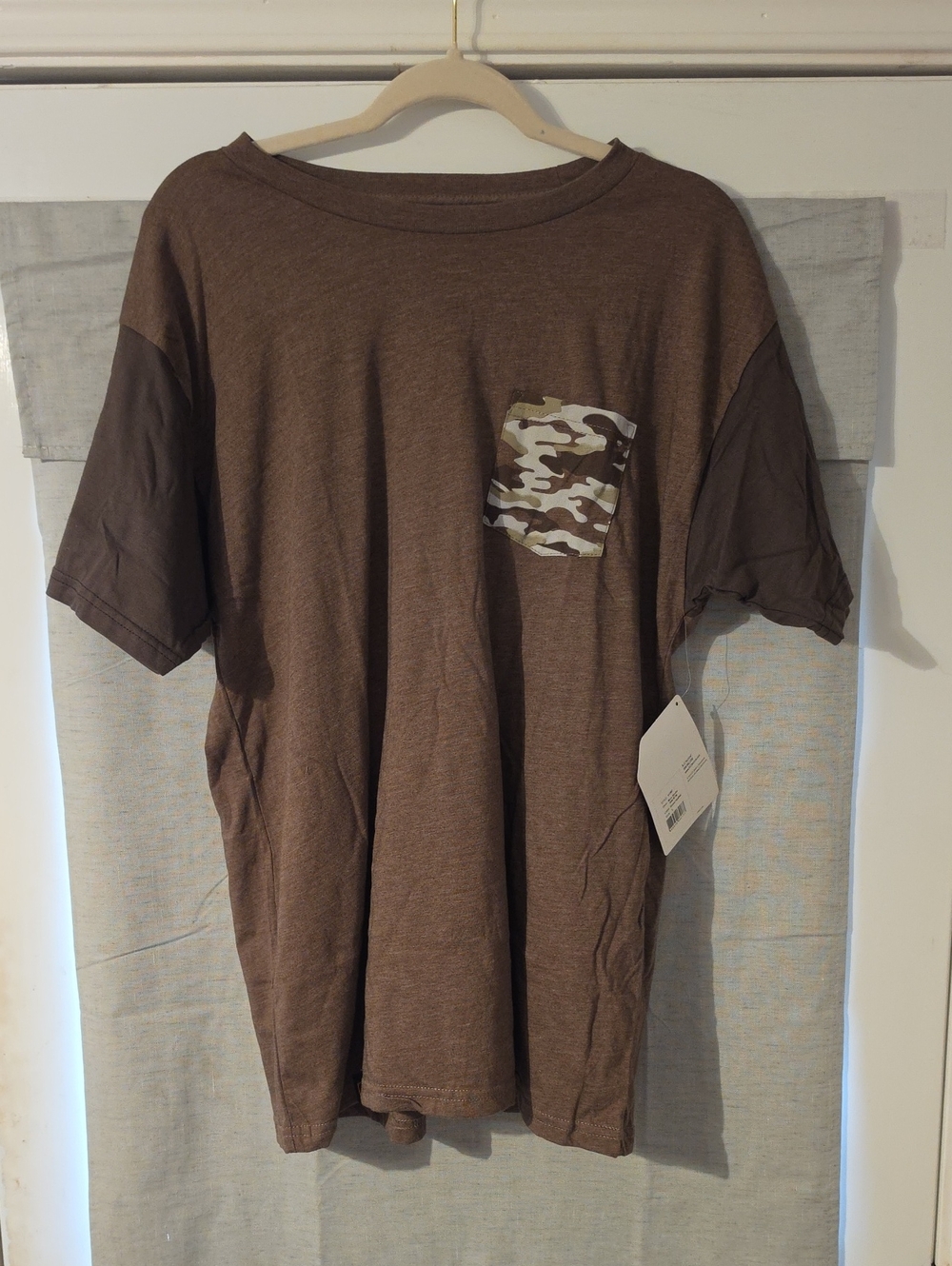 Men's 5.11  Brown Crew Neck Pocket T-Shirt with Camo Accent Size Large NWT